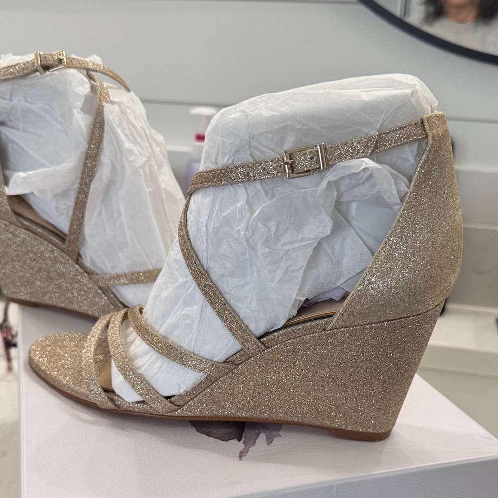 Jessica Simpson Gold Glitter Wedge Sandals